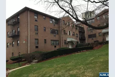 212 Prospect Avenue 4A #4A, Hackensack, NJ 07601 - Photo 1