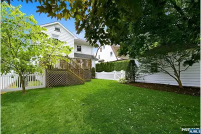 156 Larch Avenue, Teaneck Township, NJ 07666 - Photo 30