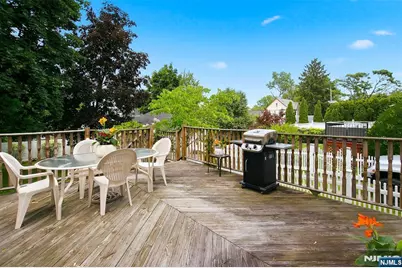 156 Larch Avenue, Teaneck Township, NJ 07666 - Photo 28