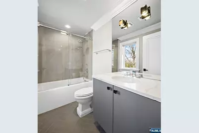 111 Demarest Avenue, Englewood Cliffs, NJ 07632 - Photo 16