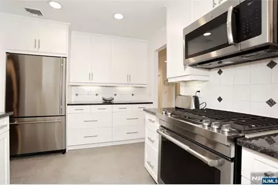 30 Reagan Way 530A #530A, Washington Township, NJ 07676 - Photo 18