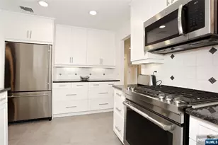 30 Reagan Way 530A, Washington Township, NJ 07676 - Photo 18