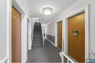 364 Ridgewood Avenue 3 #3, Ridgewood, NJ 07450 - Photo 4