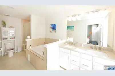 104 W Ramsey Terrace 607 #607, Fair Lawn, NJ 07410 - Photo 20