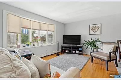 723 2nd Avenue, Lyndhurst Township, NJ 07071 - Photo 2