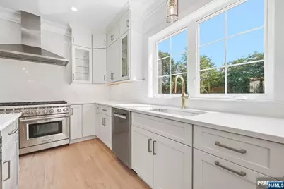432 Glendale Road, Wyckoff Township, NJ 07481 - Photo 10