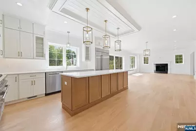 432 Glendale Road, Wyckoff Township, NJ 07481 - Photo 8