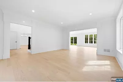 432 Glendale Road, Wyckoff Township, NJ 07481 - Photo 12
