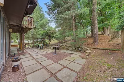12 Seminole Avenue, Oakland, NJ 07436 - Photo 36