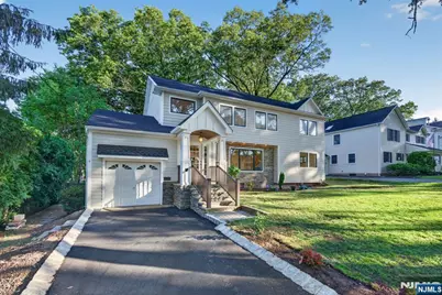 2 Garden Court, Ho Ho Kus, NJ 07423 - Photo 2