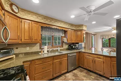 14 Poplar Street, Dumont, NJ 07628 - Photo 10