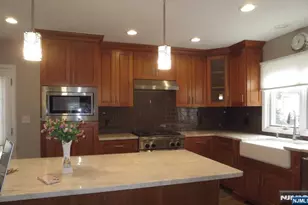456 Glen Ave A, Palisades Park, NJ 07650 - Photo 12