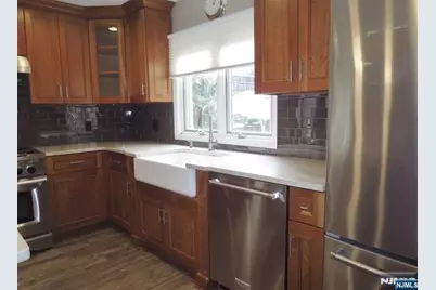 456 Glen Avenue A #A, Palisades Park, NJ 07650 - Photo 10