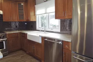 456 Glen Ave A, Palisades Park, NJ 07650 - Photo 10