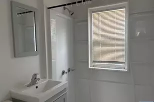 166 Rochelle 2, Rochelle Park Township, NJ 07652 - Photo 4