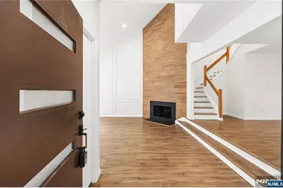 261 Sunset Key, Secaucus, NJ 07094 - Photo 4