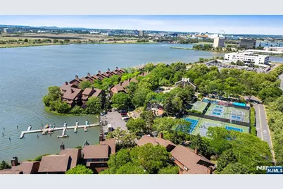 261 Sunset Key, Secaucus, NJ 07094 - Photo 28
