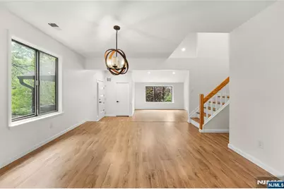 261 Sunset Key, Secaucus, NJ 07094 - Photo 10