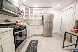 136 North St, Jersey City, NJ 07307 - Photo 18