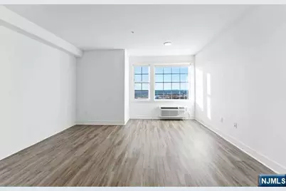 520 Cliff Street 307 #307, Fairview, NJ 07022 - Photo 2