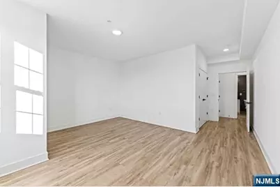 520 Cliff Street 307 #307, Fairview, NJ 07022 - Photo 10