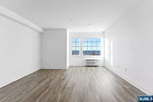 520 Cliff Street 506, Fairview, NJ 07022 - Photo 2