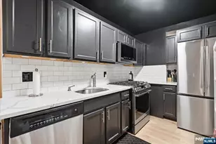 70 S Munn Ave 408, East Orange, NJ 07018 - Photo 16