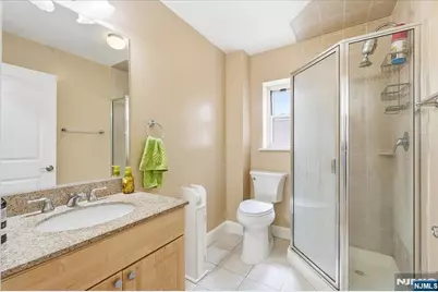 70 S Munn Avenue 408 #408, East Orange, NJ 07018 - Photo 8