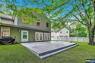 8 Mary Ct, Mahwah, NJ 07430 - Photo 18