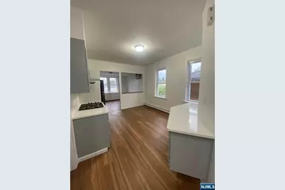 11 Westervelt Place 2 #2, Garfield, NJ 07026 - Photo 4