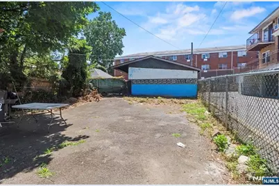 85 Gregory Avenue, Passaic, NJ 07055 - Photo 6