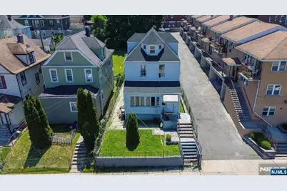 85 Gregory Avenue, Passaic, NJ 07055 - Photo 4