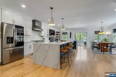 27 Montclair Avenue, Montclair, NJ 07043 - Photo 8