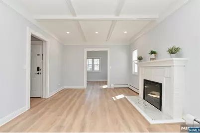 420 Carmita Avenue 1 #1, Rutherford, NJ 07070 - Photo 4