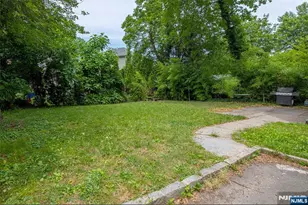 420 Carmita Ave 1, Rutherford, NJ 07070 - Photo 22