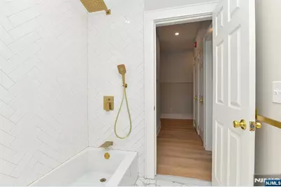 420 Carmita Avenue 1 #1, Rutherford, NJ 07070 - Photo 12