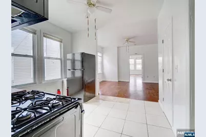 147 Huntington Terrace 143 #143, Newark, NJ 07112 - Photo 6