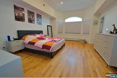 2408 Hammett Avenue, Fort Lee, NJ 07024 - Photo 22
