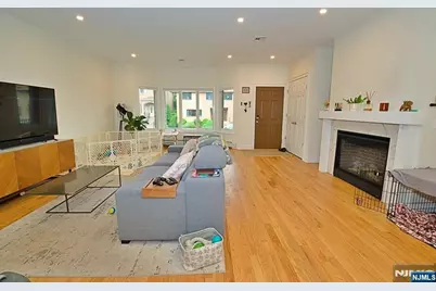 2408 Hammett Avenue, Fort Lee, NJ 07024 - Photo 6