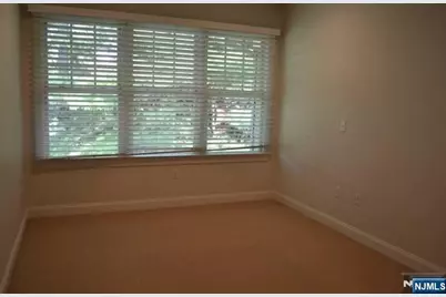 201-205 Franklin Avenue 201E #201E, Midland Park, NJ 07432 - Photo 14