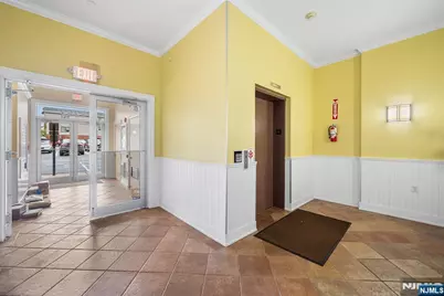 9252 Kennedy Boulevard 204 #204, North Bergen, NJ 07047 - Photo 4