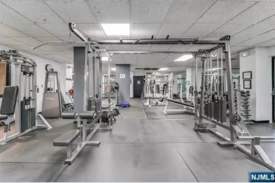 108 Harmon Cove Tower, Secaucus, NJ 07094 - Photo 24