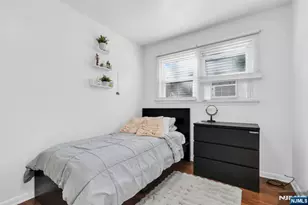 321 Farnham Ave, Lodi, NJ 07644 - Photo 16