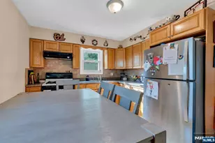 321 Farnham Ave, Lodi, NJ 07644 - Photo 28