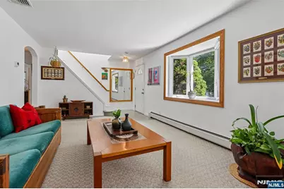 181 Behnke Avenue, Paramus, NJ 07652 - Photo 4