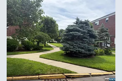974 Main Street F6 #F6, Hackensack, NJ 07601 - Photo 10