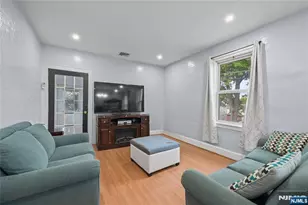 207 Van Winkle Ave, Nutley, NJ 07110 - Photo 10