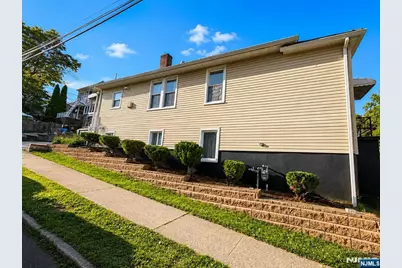 207 Van Winkle Avenue, Nutley, NJ 07110 - Photo 4