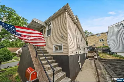 207 Van Winkle Avenue, Nutley, NJ 07110 - Photo 6