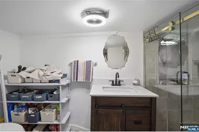 207 Van Winkle Avenue, Nutley, NJ 07110 - Photo 18